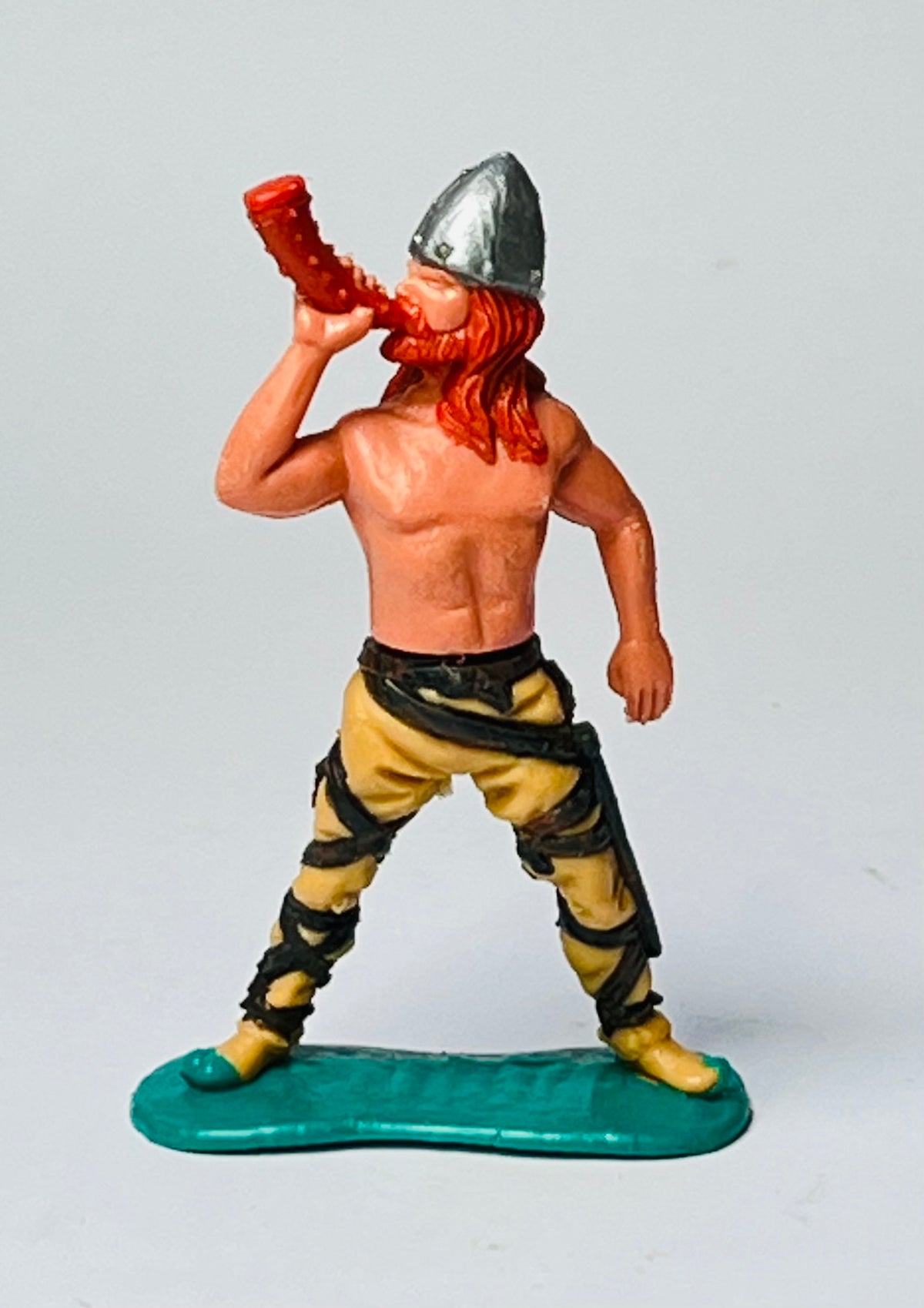 Timpo Viking horn player