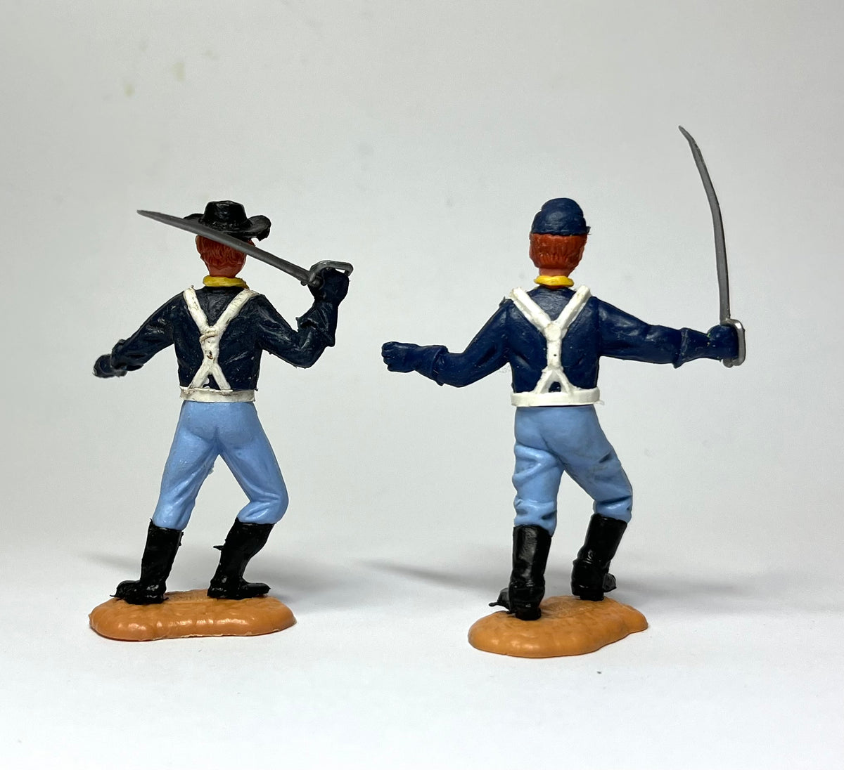Pair of late series Timpo US Cavalry Troopers.