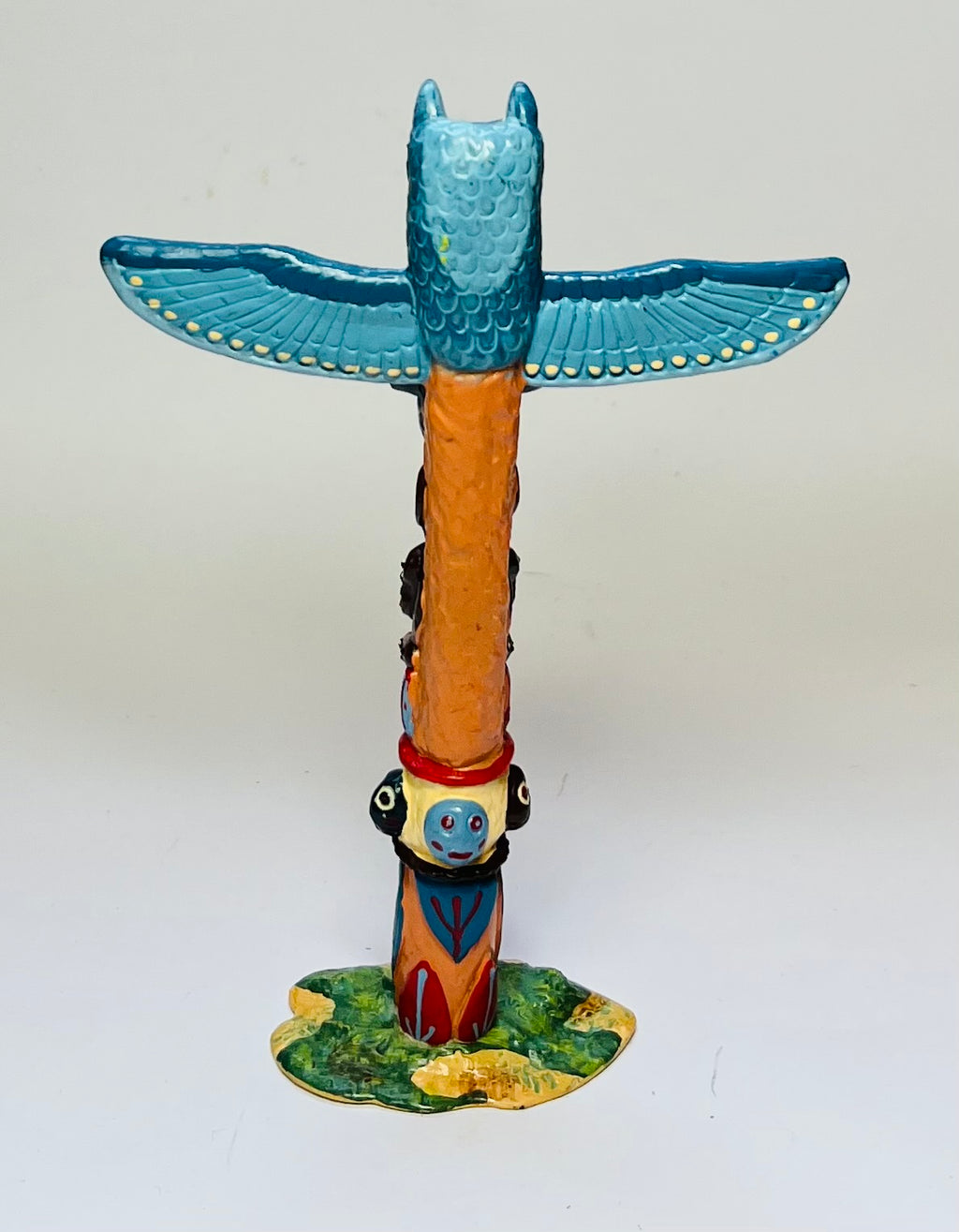 Papo Native American Totem Pole.