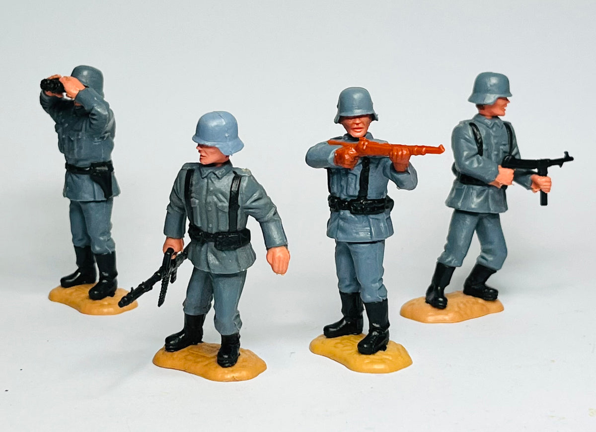 Timpo Swoppets WW2 German infantry four figures 1:32