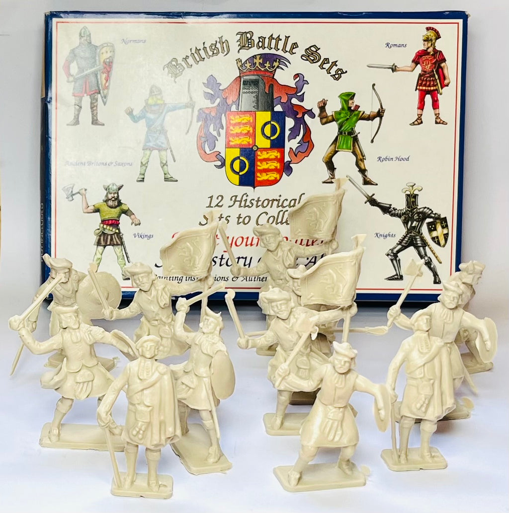 Icarus Crescent Jacobite Highlander 60mm plastic boxed